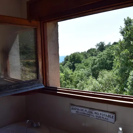 Refugi De Cortiuda Ostello *