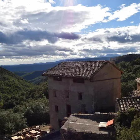 بيت شباب Refugi De Cortiuda *