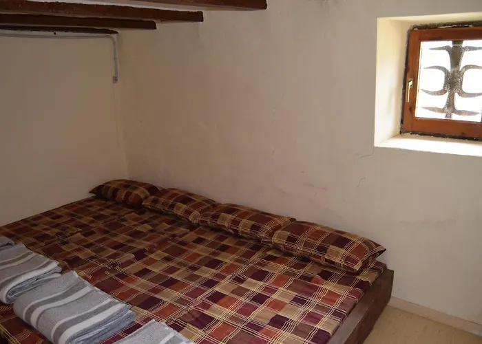 Refugi De Cortiuda Vandrerhjem Peramola