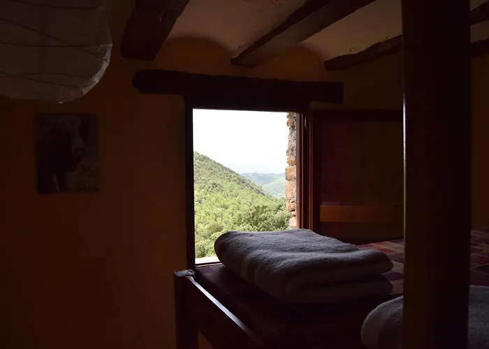 Refugi De Cortiuda Ostello Peramola